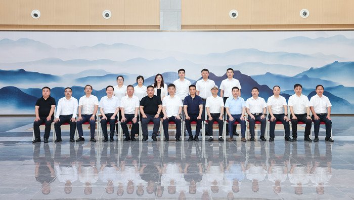 校亚投快3官方网站最新优惠书记王琦